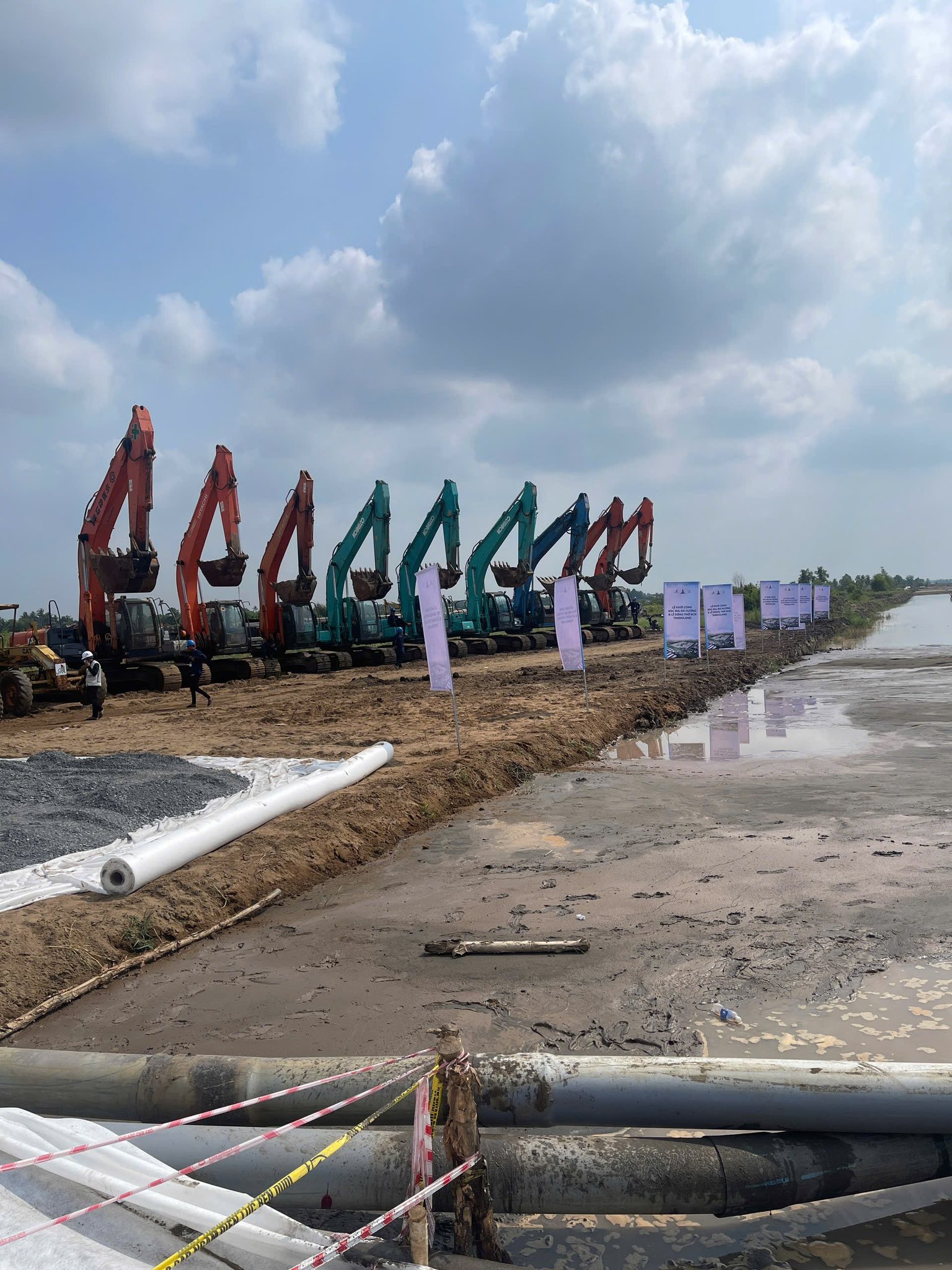 Khởi công xây dựng KCN Tân Đô 250ha và KDC Mai Bá Hương 148ha